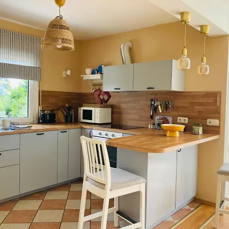 Apartment Am Wasser Im Grünen Zecherin (Molschow, Vorpommern-Greifswald)